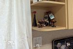 Sale Photo Thumbnail #46