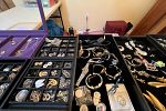 Sale Photo Thumbnail #17