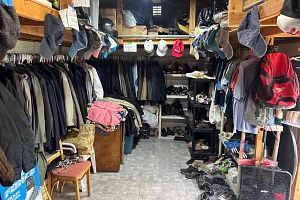 9/25-9/26 MASSIVE CLOTHING SALE 1000’s of pieces of clothing VTG to modern