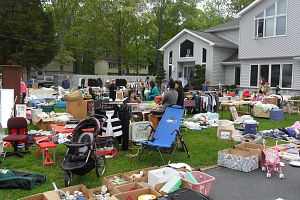 TOMSRIVER multi family & friends sale briarcliff drive fri 10-9/sat 10-10 9am