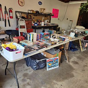 Yard sale photo in Des Moines, IA