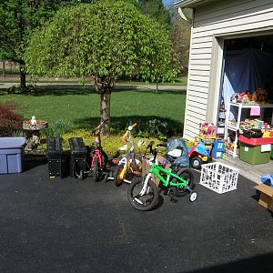 Yard sale photo in Pickerington, OH