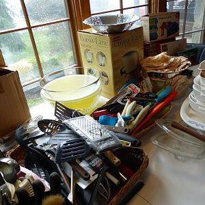 Yard sale photo in Roslyn Heights, NY