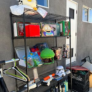 Yard sale photo in Van Nuys, CA