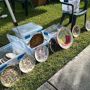 Yard sale photo in Miami, FL