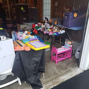 Yard sale photo in Hooksett, NH