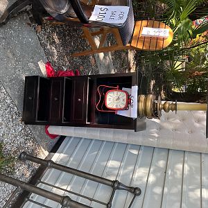 Yard sale photo in Saint Petersburg, FL