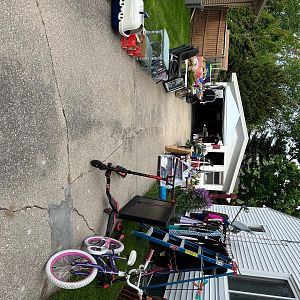 Yard sale photo in Bay City, MI