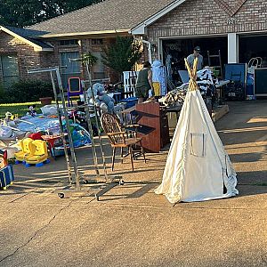 Yard sale photo in Euless, TX