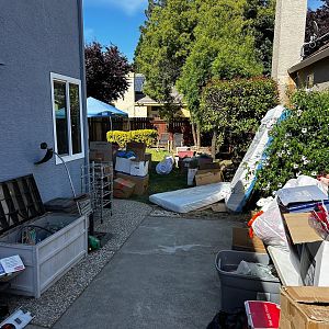 Yard sale photo in Elk Grove, CA