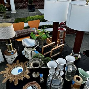 Yard sale photo in Snohomish, WA