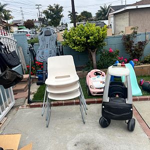 Yard sale photo in Los Angeles, CA