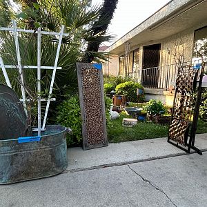 Yard sale photo in Burbank, CA