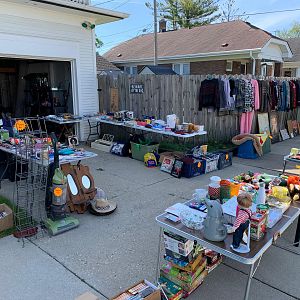 Yard sale photo in Racine, WI