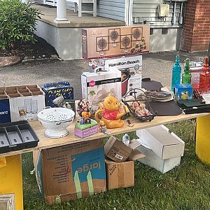 Yard sale photo in Trenton, NJ