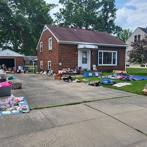 Yard sale photo in Barberton, OH