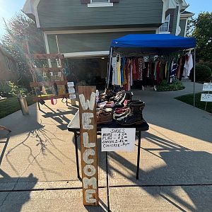Yard sale photo in Kansas City, MO