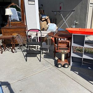 Yard sale photo in Woodland, CA