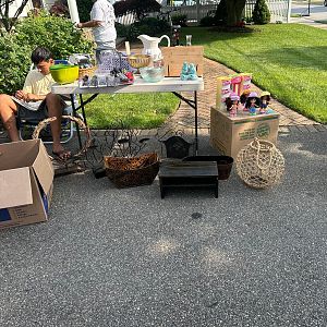 Yard sale photo in Massapequa Park, NY